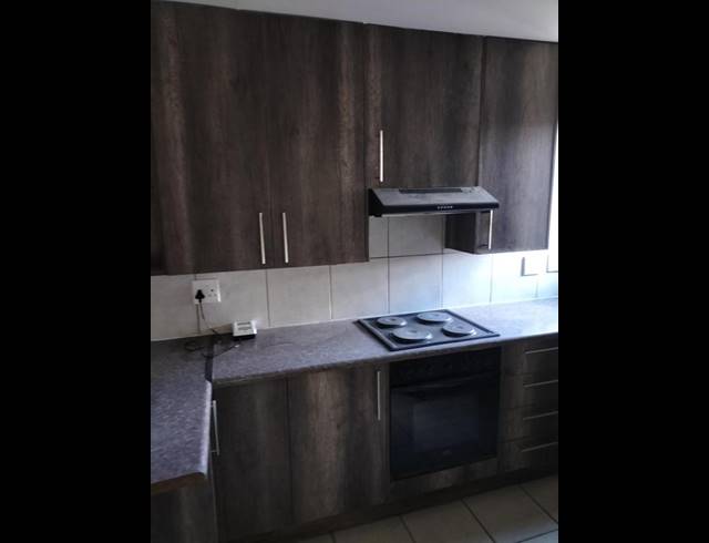 2 BEDROOM PROPERTY TO RENT IN ELSPARK